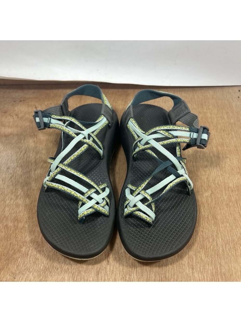 Chaco Women’s Size 8 Waterproof Hiking Sandals Green